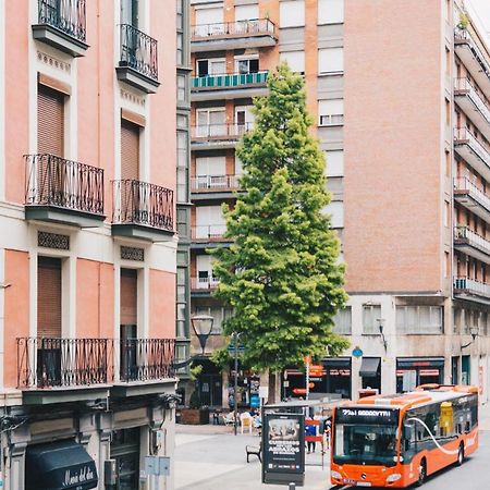 Funi Apartment By People Rentals Bilbao Buitenkant foto