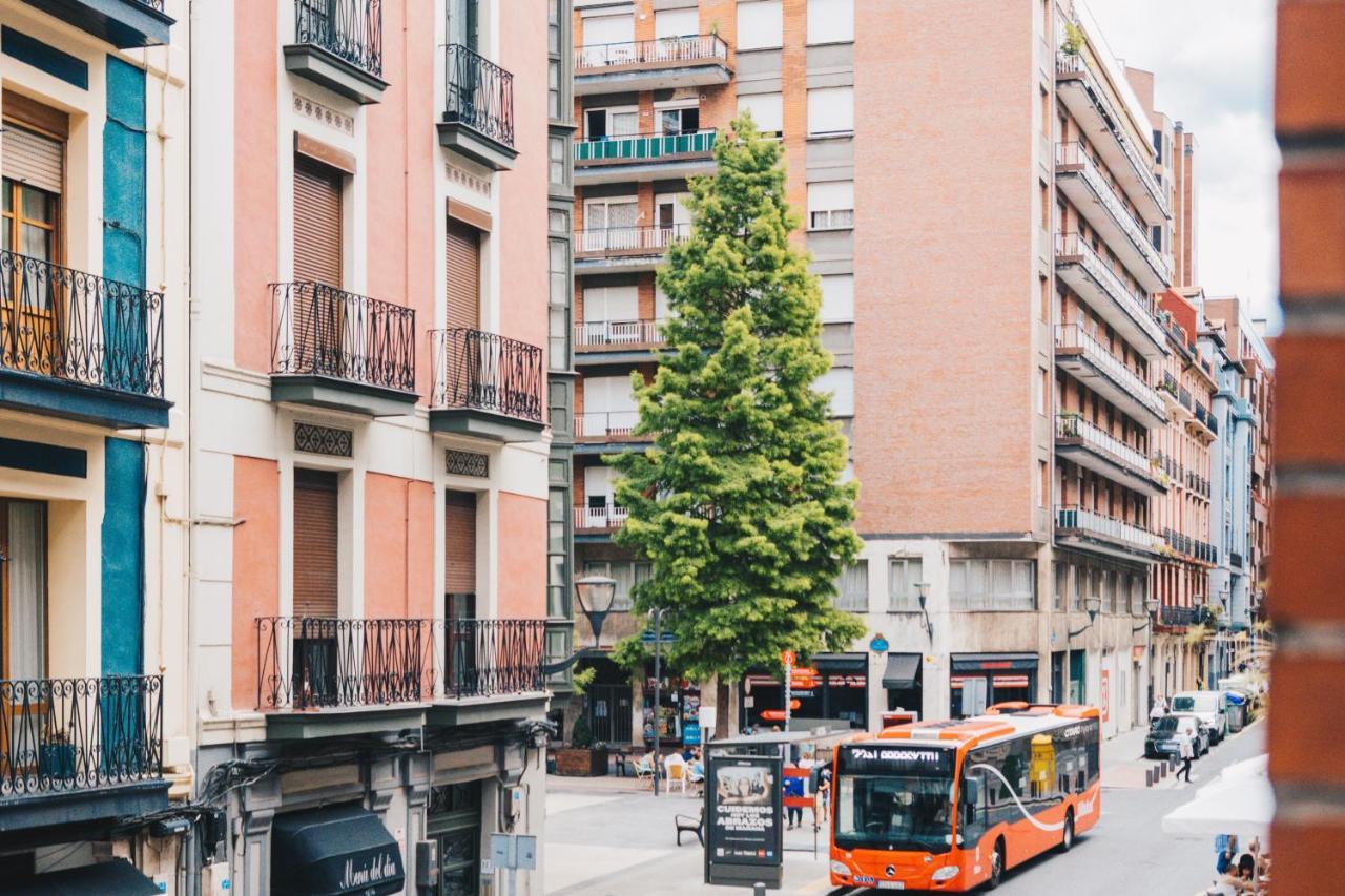 Funi Apartment By People Rentals Bilbao Buitenkant foto